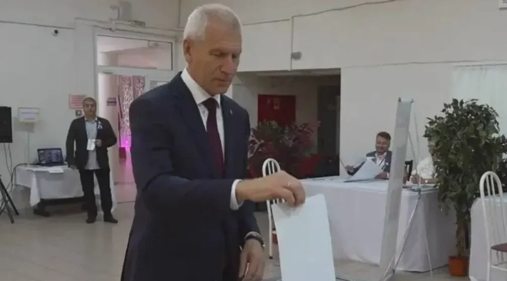 Депутат Госдумы Олег Матыцин отдал свой голос на выборах в Брянске