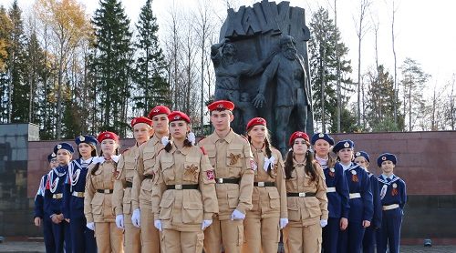 В Брянской области почтили память жертв трагедии в Хацуни