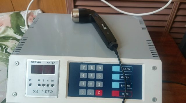 В Комаричской ЦРБ запустили новый аппарат ультразвуковой терапии