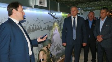 Председатель Брянской облдумы передал в музей «Русский рубеж» уникальные экспонаты