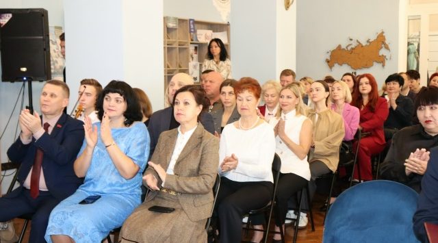 В Брянске чествовали лучших представителей сферы культуры